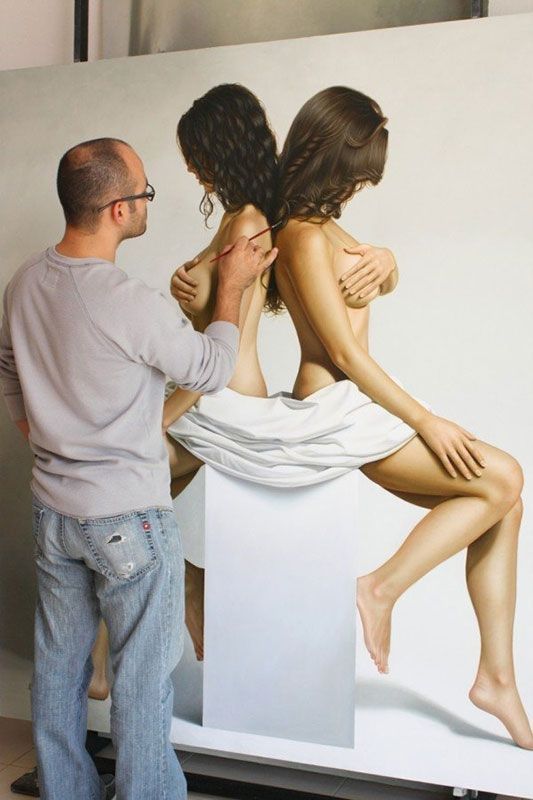 художник который рисует голых девушек